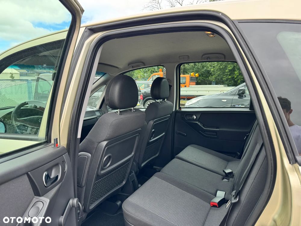 Opel Meriva 1.4 Essentia - 11