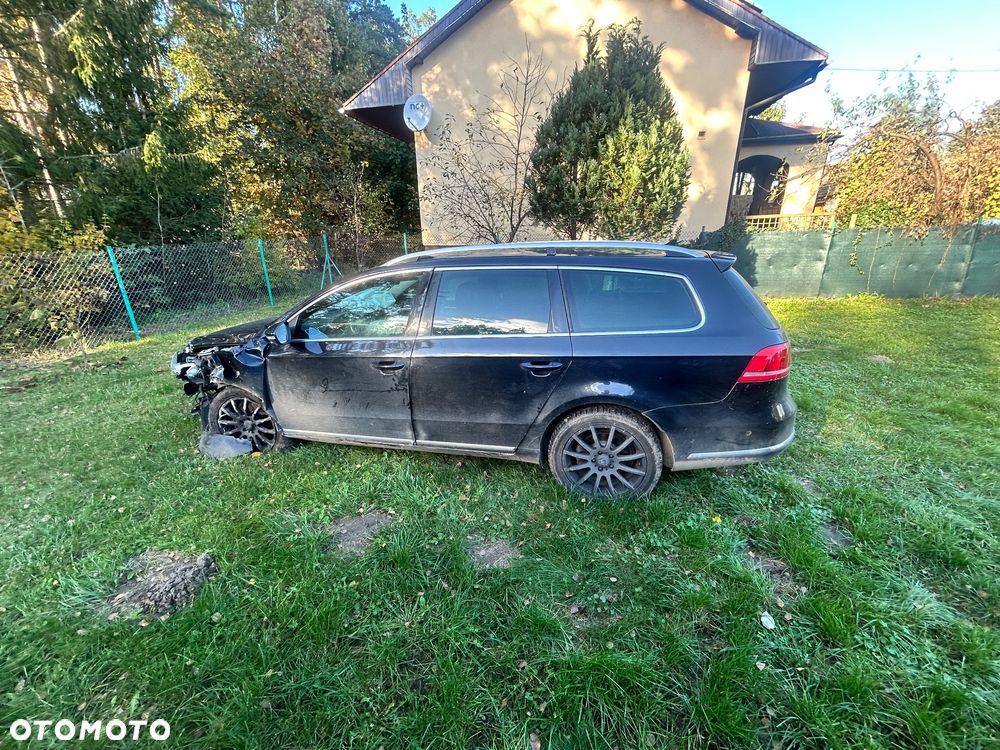 Volkswagen Passat 2.0 TDI DSG BlueMotion Technology Comfortline - 2