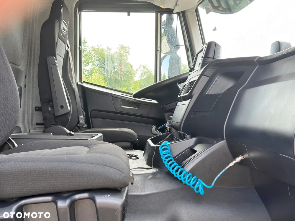 Iveco X WAY 420 * SKRZYNIA 6,00 m + ATLAS 206.3E + PILOT * STAN BDB - 11