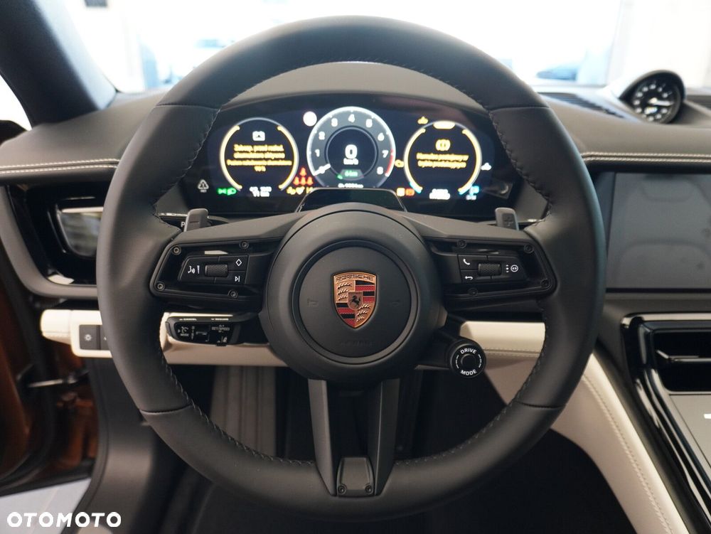 Porsche Panamera 4 E-Hybrid PHEV - 27
