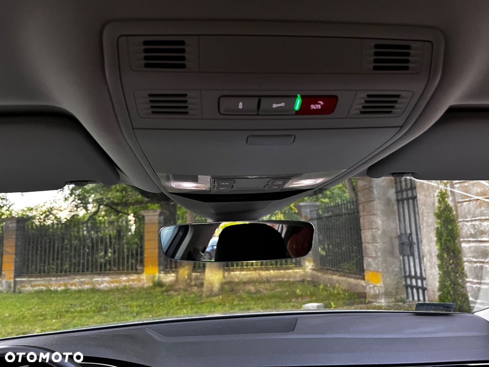 Volkswagen Passat 2.0 TDI EVO Business DSG - 26