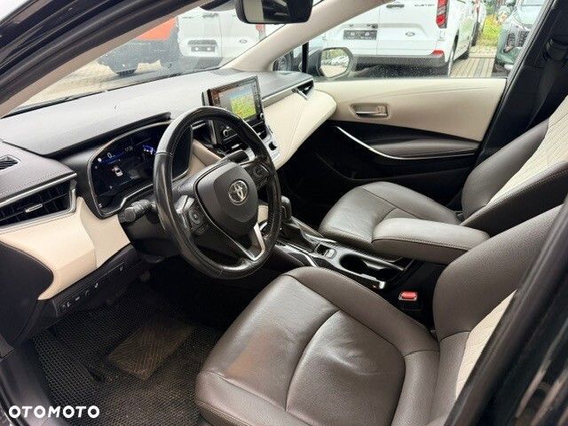 Toyota Corolla - 6