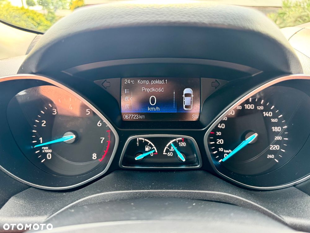 Ford Kuga - 16