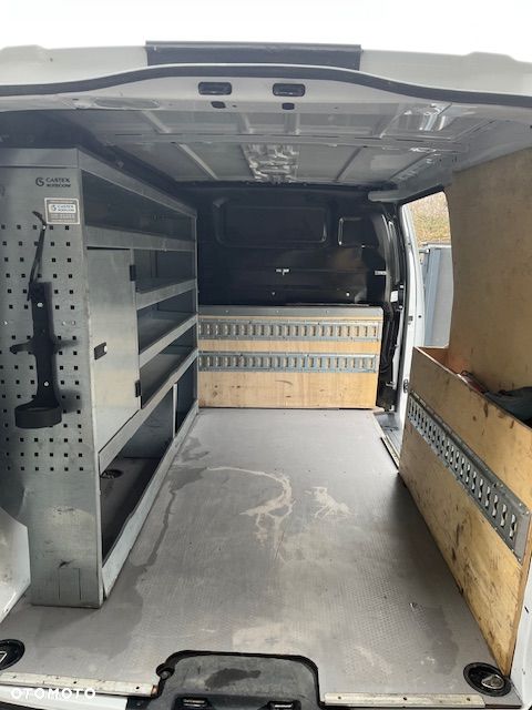 Opel VIVARO - 11