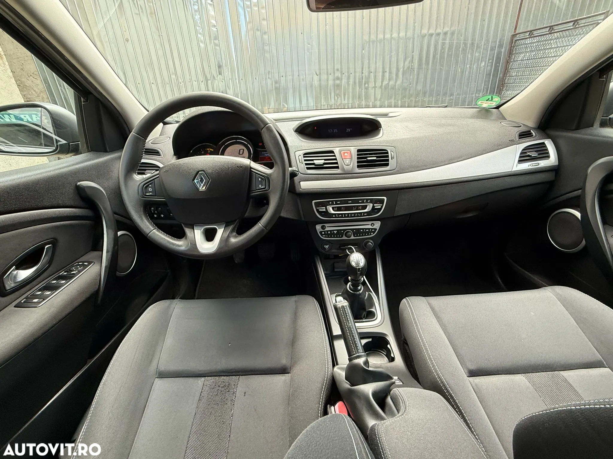 Renault Megane - 5