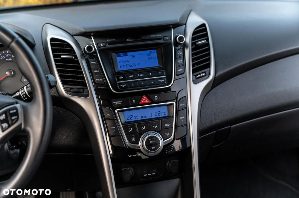 Hyundai i30 blue 1.6 GDI Passion - 27