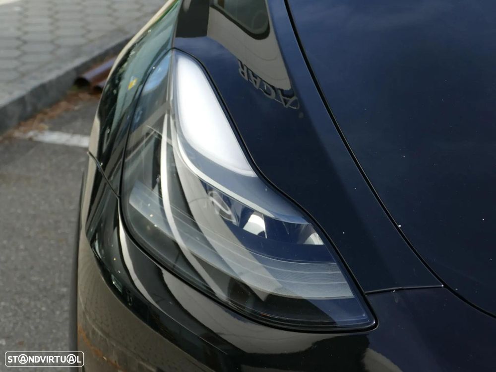 Tesla Model Y Performance Tração Integral - 11