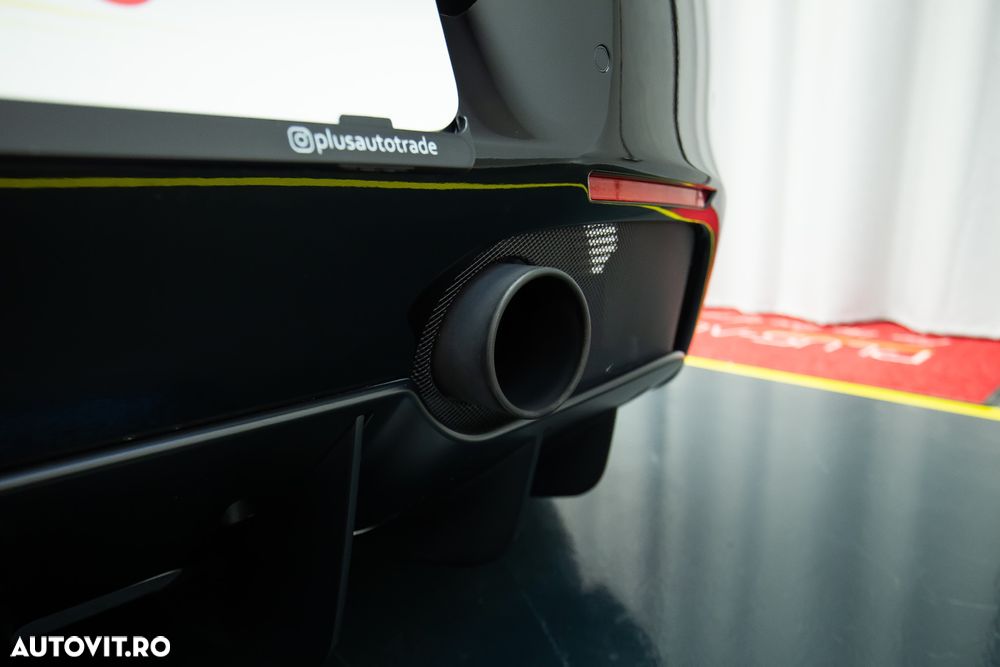 Ferrari 488 Spider - 19