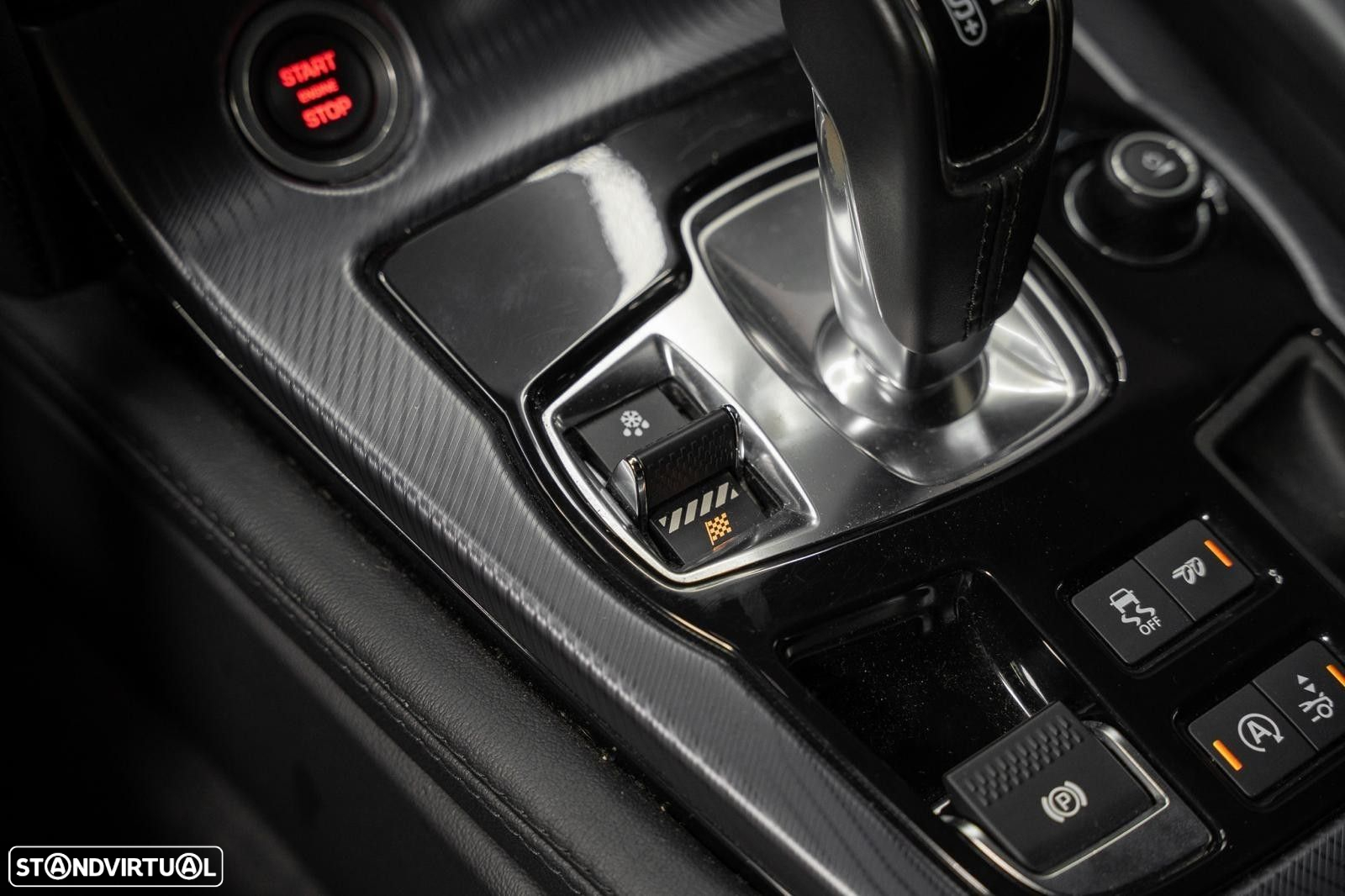 Jaguar F-Type 2.0 i4 R-Dynamic Black - 15
