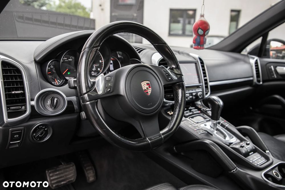 Porsche Cayenne Diesel Tiptronic S - 12