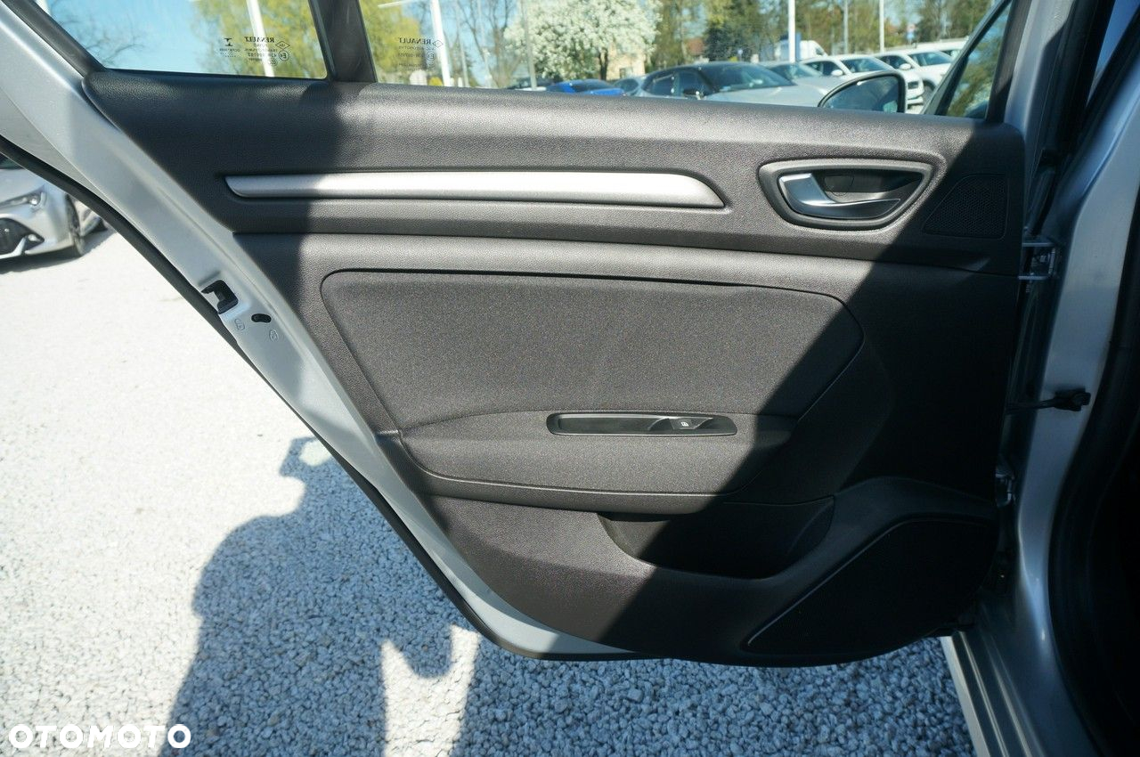 Renault Megane 1.3 TCe FAP Zen - 23