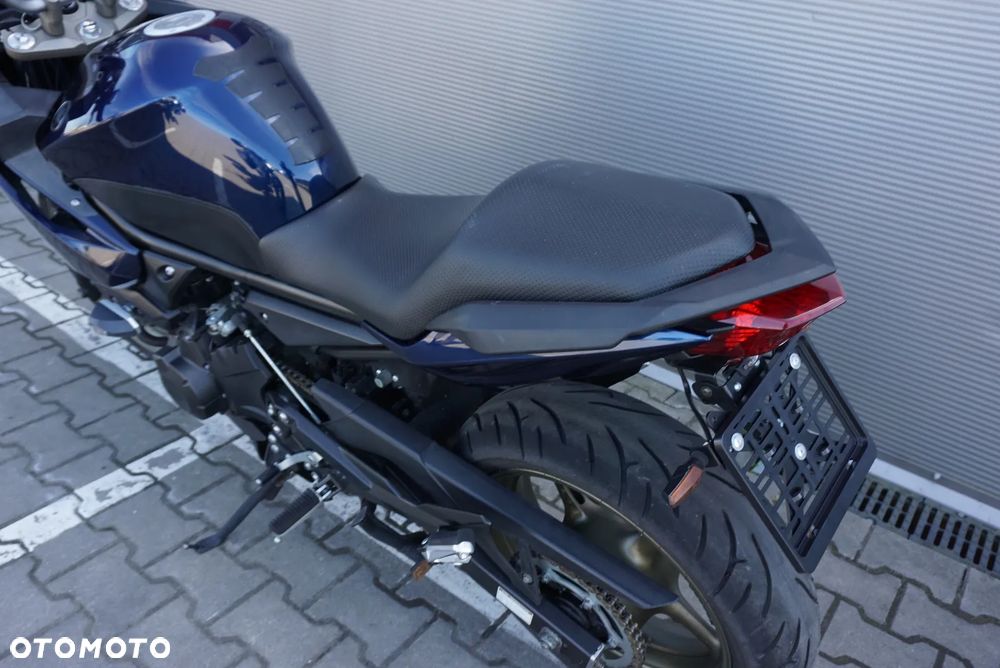 Yamaha XJ - 15