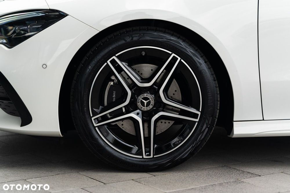 Mercedes-Benz CLA - 8