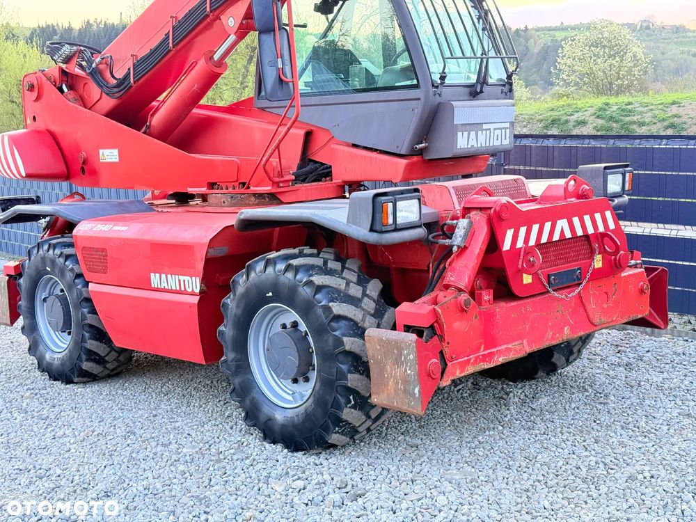 Manitou * Ładowarka Teleskopowa * Manitou MRT 2540 * Obrotowa * 25m * 4 Tony * Sterowanie z Pilota * UDT * - 25