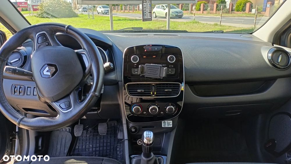 Renault Clio - 15