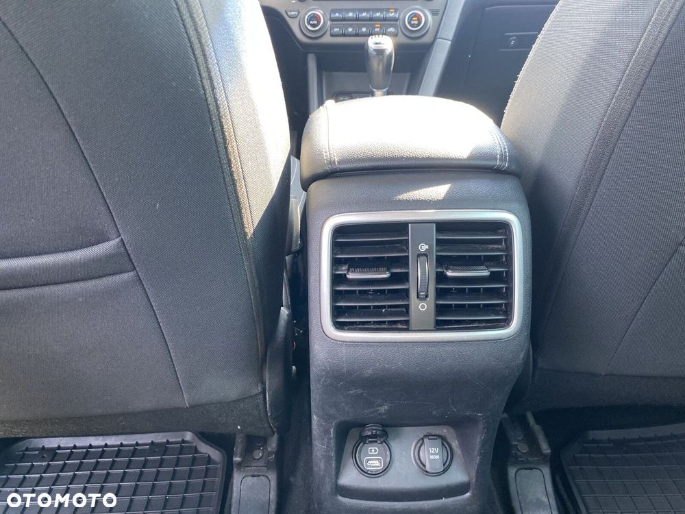 Kia Sportage - 13