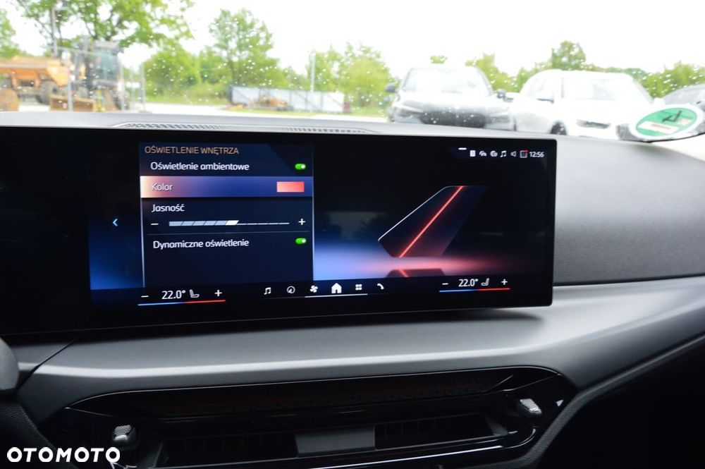 BMW Seria 3 318d mHEV - 28