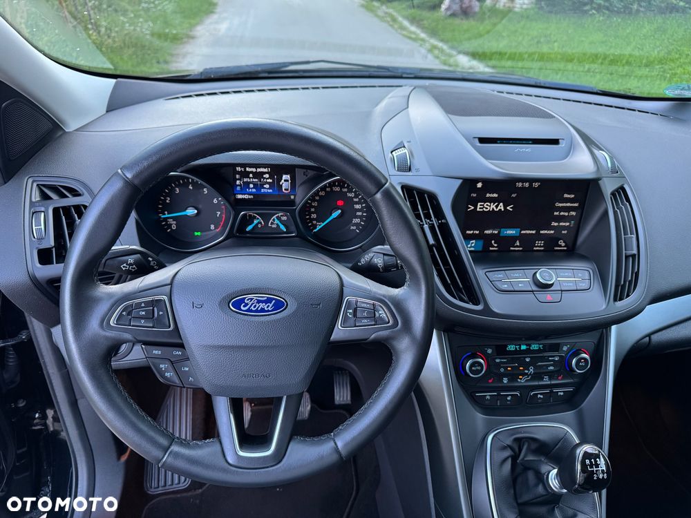 Ford Kuga 1.5 EcoBoost 2x4 Titanium - 29