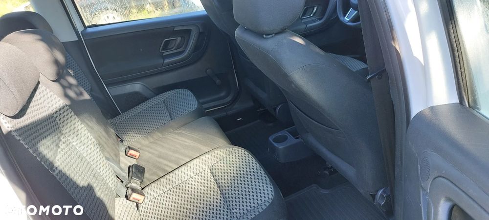 Skoda Roomster 1.6 TDI DPF Ambition - 10