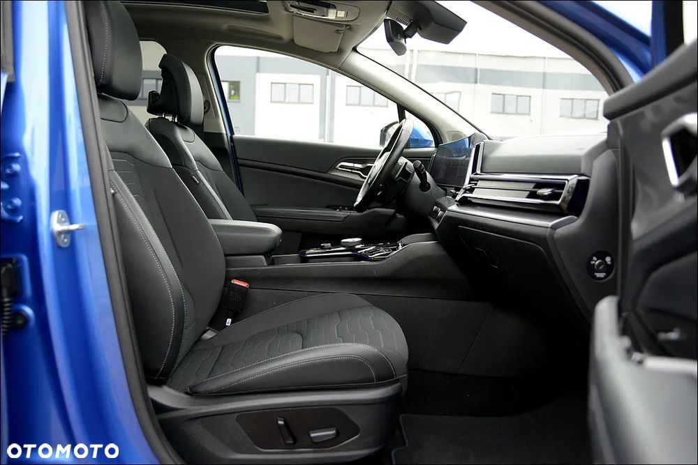 Kia Sportage 1.6 T-GDI HEV Business Line 2WD - 26