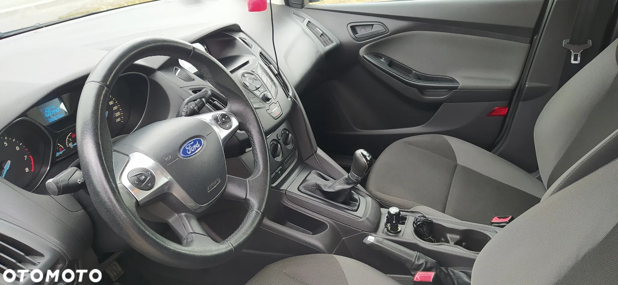 Ford Focus 1.6 Ambiente - 20
