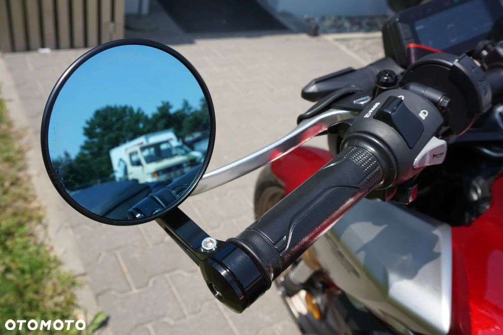 Honda CB - 8