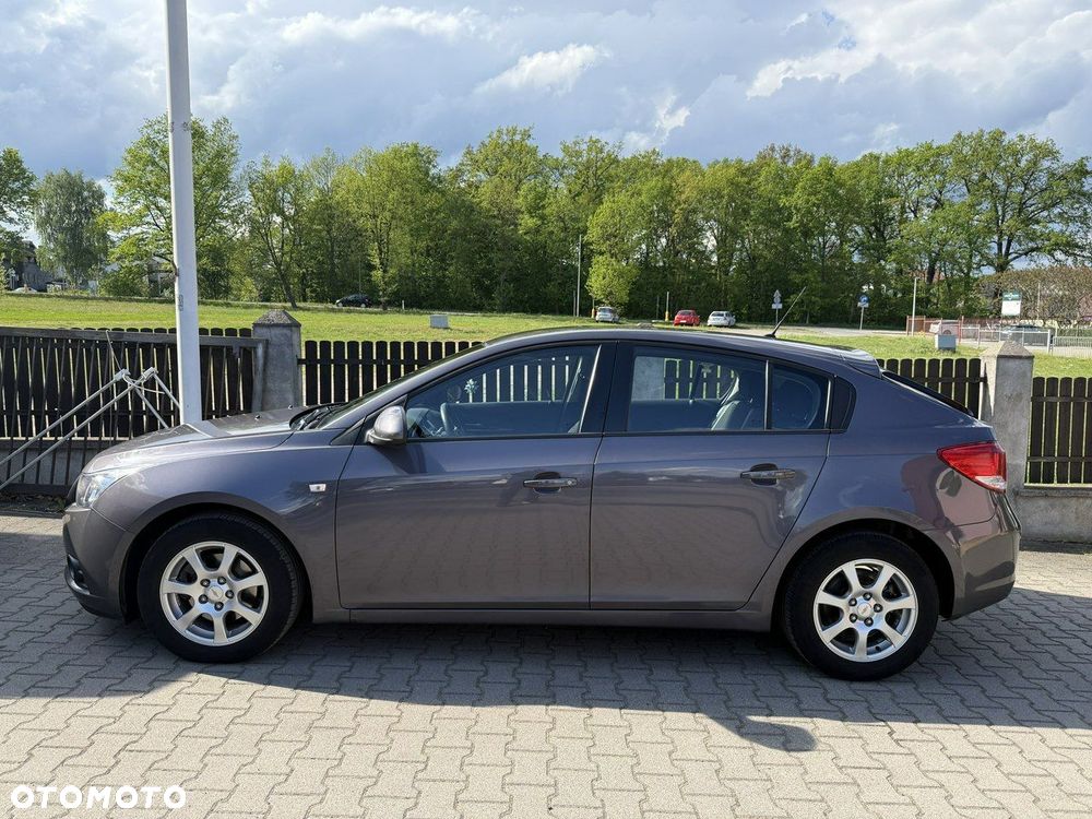 Chevrolet Cruze - 3