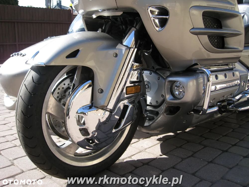 Honda GL - 12