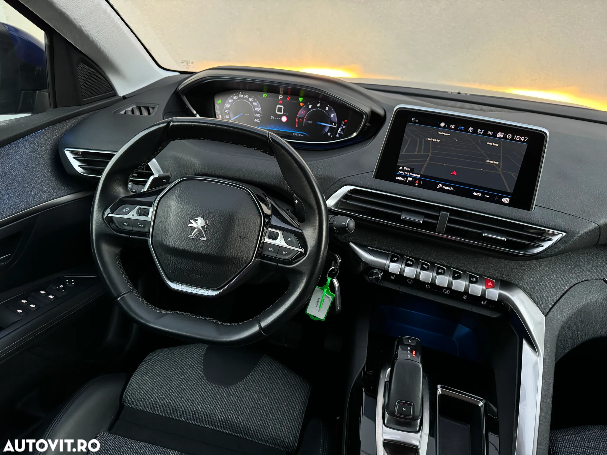 Peugeot 3008 1.2 PureTech 130 EAT8 Allure Pack - 9