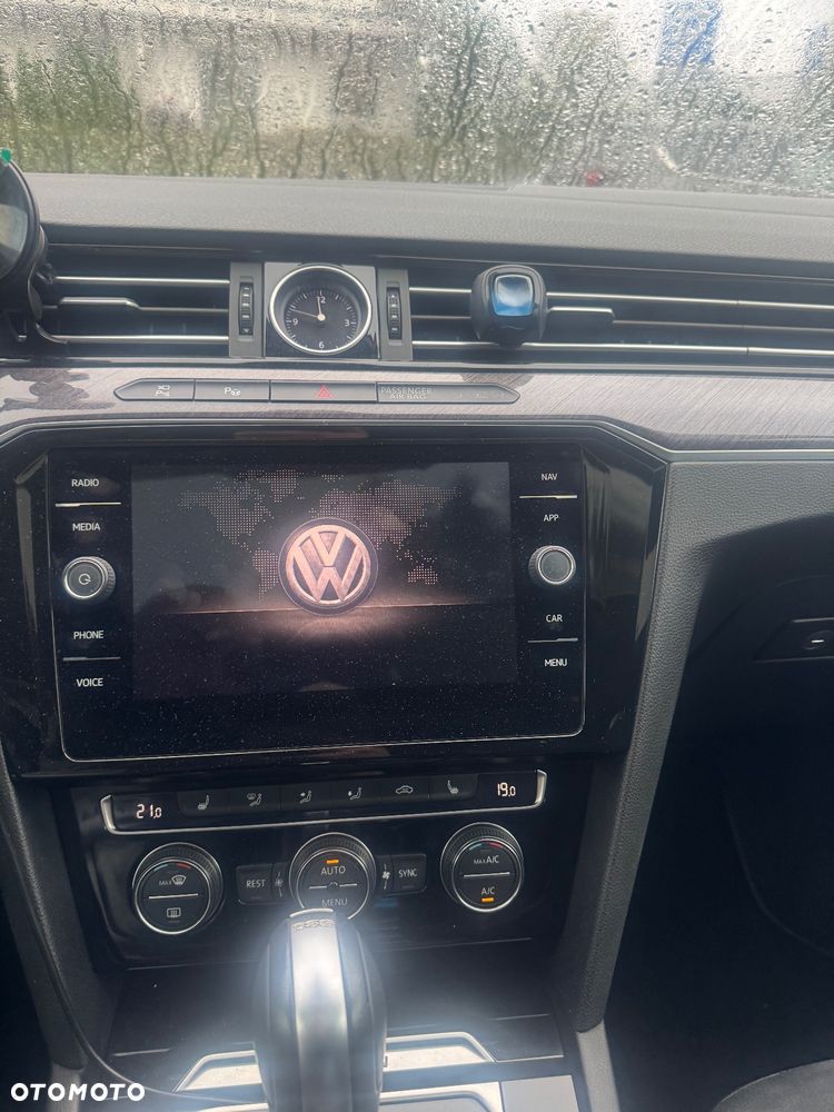 Volkswagen Arteon 2.0 TDI Bi-Turbo SCR 4Mot R-Line DSG - 8