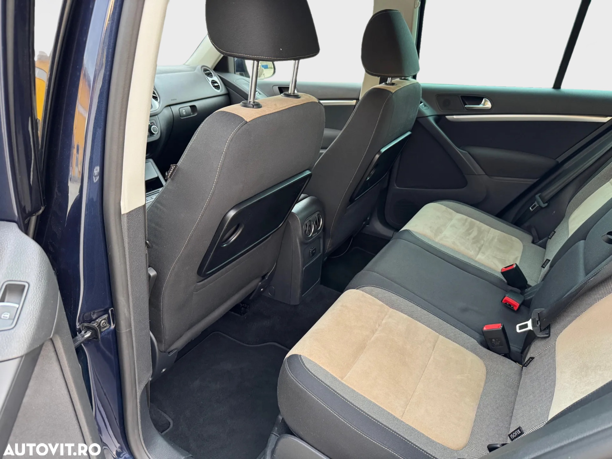 Volkswagen Tiguan 2.0 TDI DPF 4Motion BlueMotion Technology Trend & Fun - 8