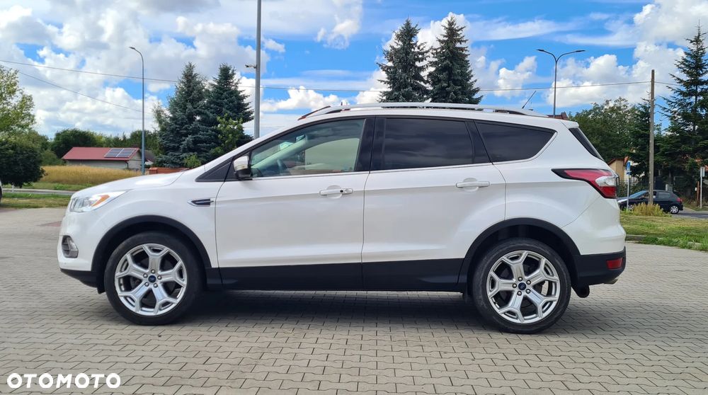 Ford Escape 2.0 EcoBoost AWD Titanium - 2