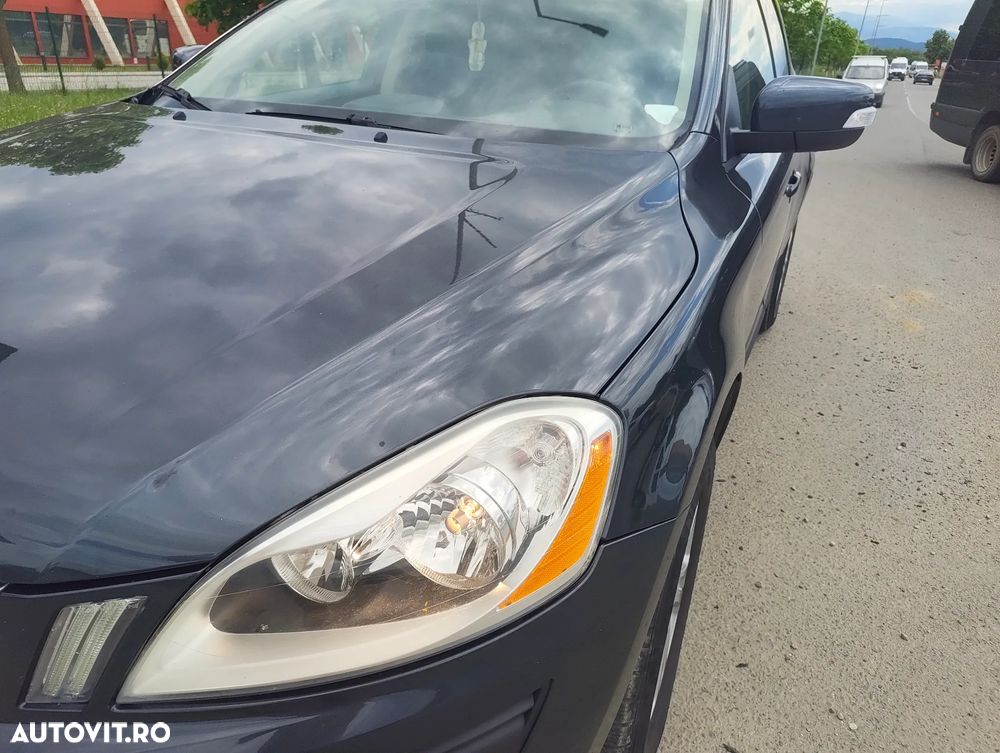 Volvo XC 60 2.4D AWD Base - 6
