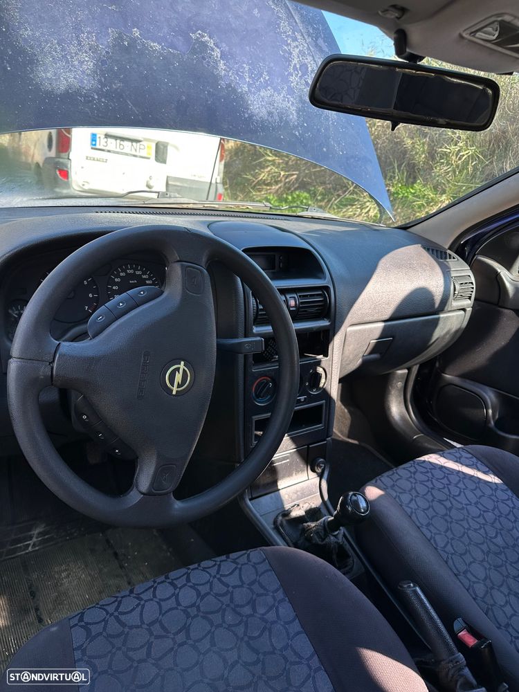 Opel Astra 1.4i 16V Family - 6