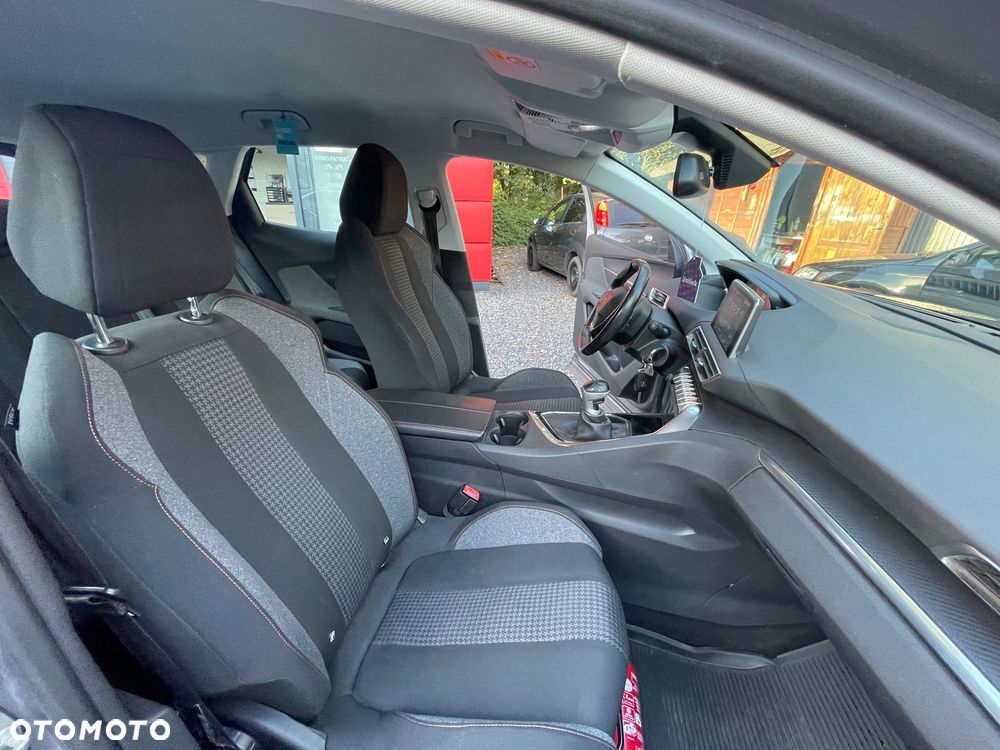 Peugeot 3008 - 27