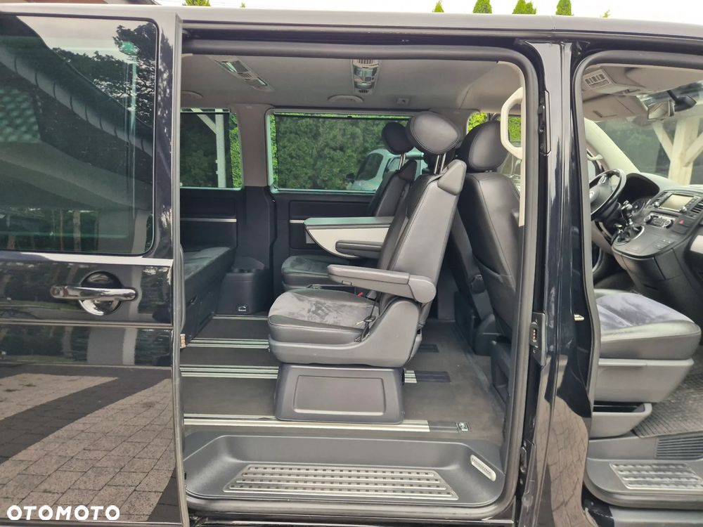 Volkswagen Multivan - 22