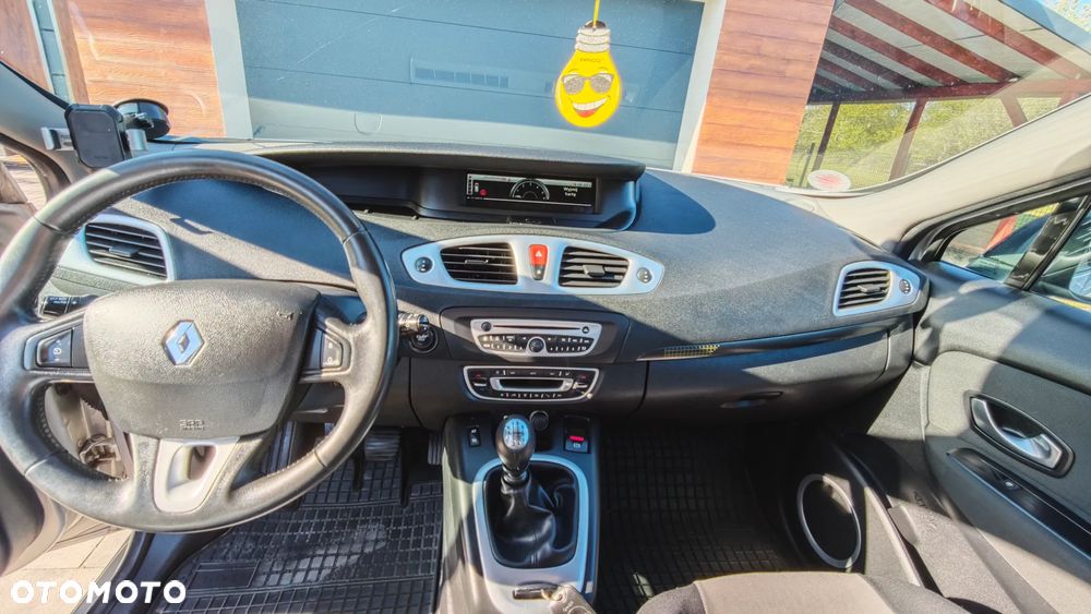 Renault Scenic - 10