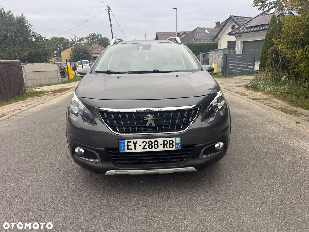 Peugeot 2008 1.2 Pure Tech Allure S&S - 2
