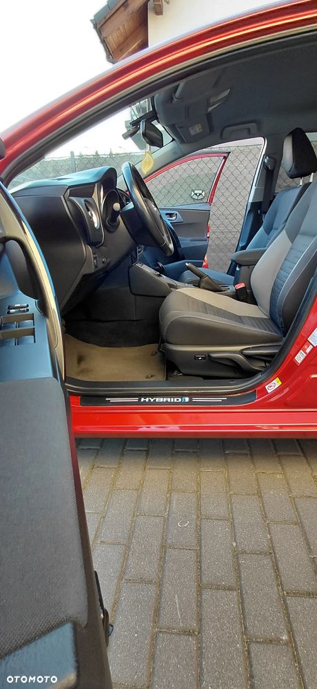 Toyota Auris Hybrid 135 Dynamic - 18