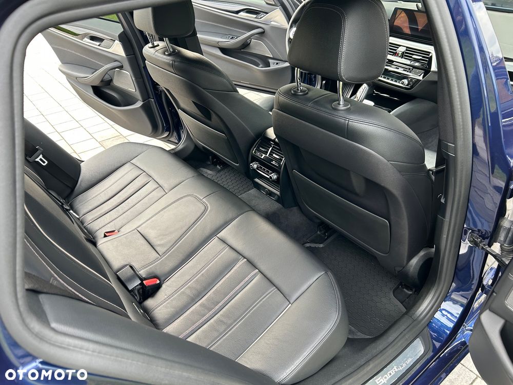 BMW Seria 5 525d Sport Line - 20