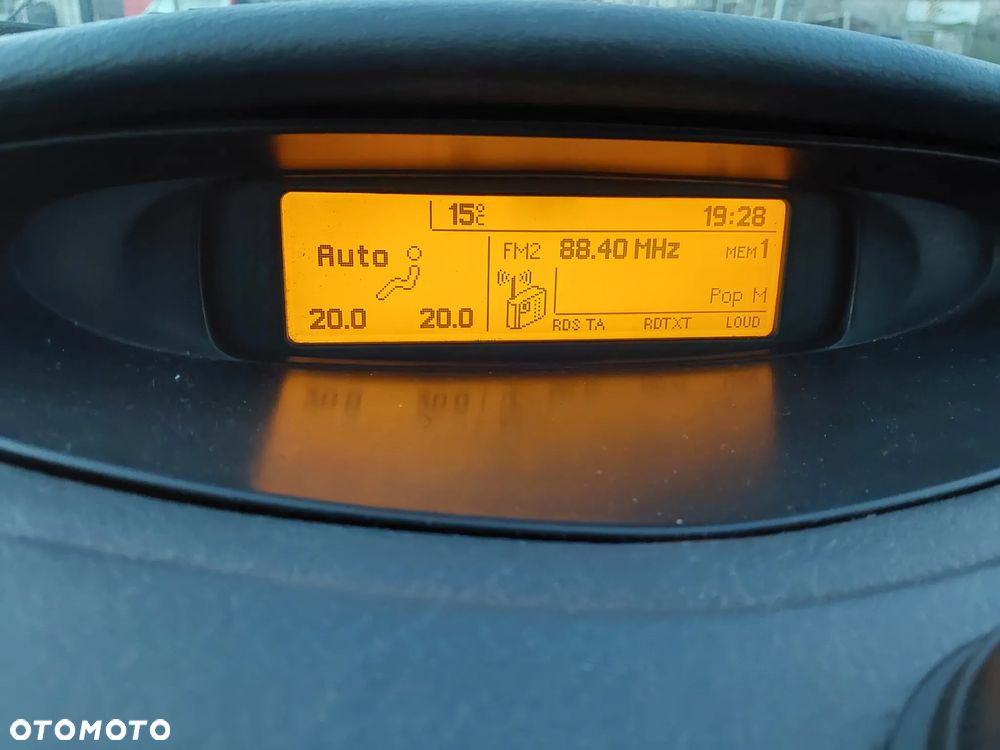 Citroën C5 1.6 HDi Attraction - 11