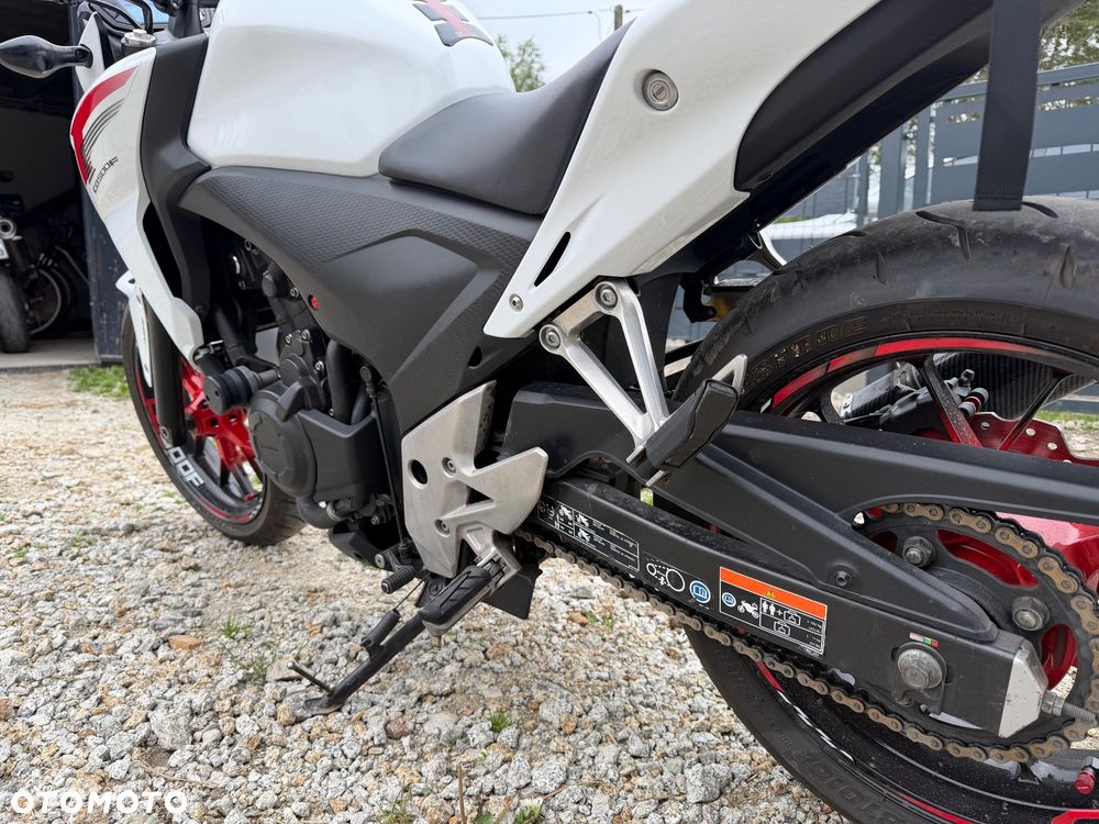 Honda CB - 11