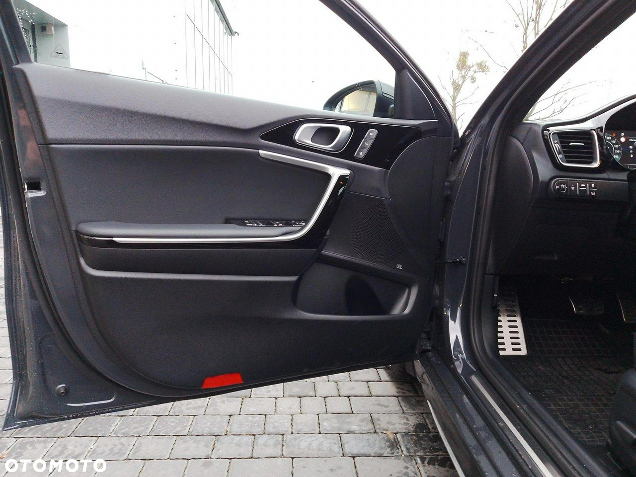 Kia ProCeed - 10
