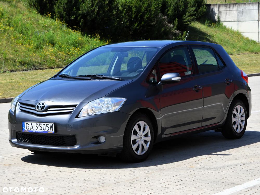 Toyota Auris 1.33 VVT-i Life Comfort - 1