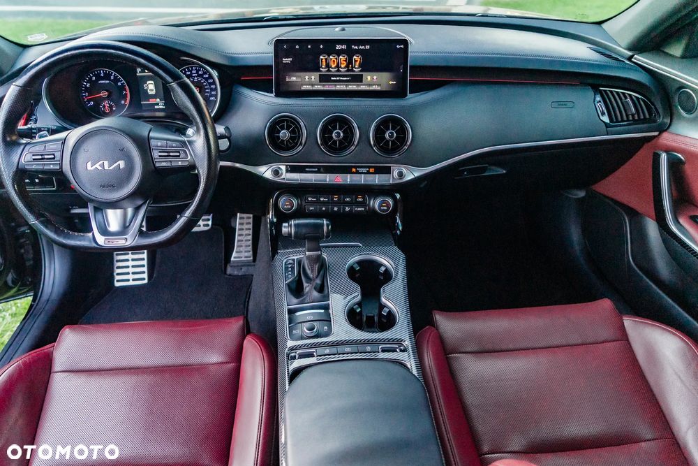 Kia Stinger 3.3 T-GDI V6 GT AWD - 11