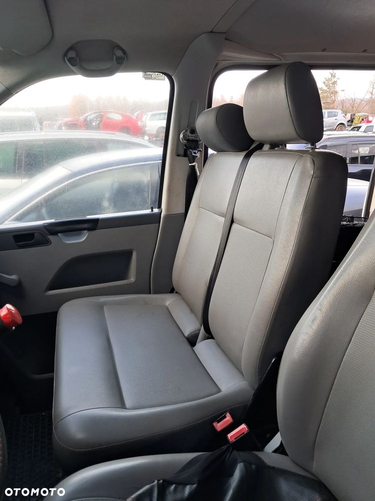 VW Transporter T5 2.5 TDI BNZ części, karoseryjne, silnikowe, wnętrza - 13