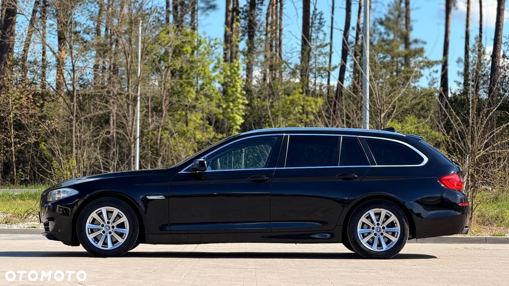 BMW Seria 5 520d Luxury Line - 11