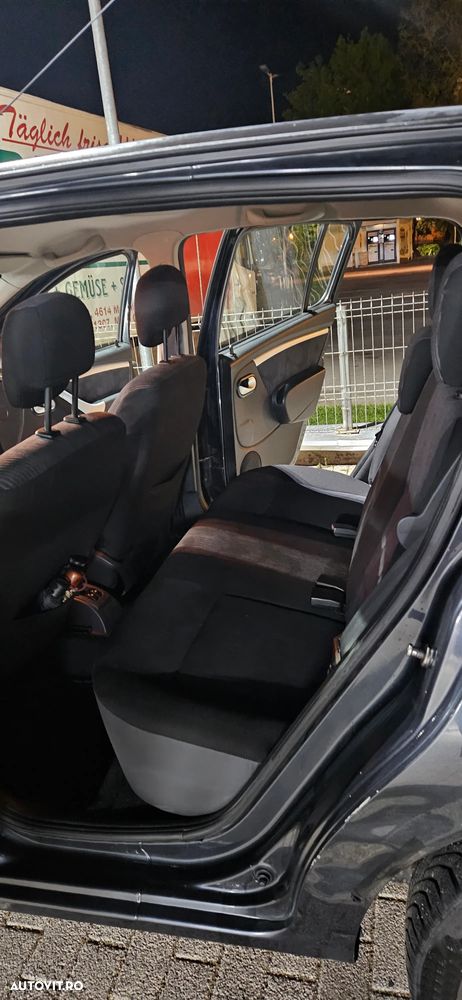 Dacia Sandero 1.4 MPI Laureate - 15