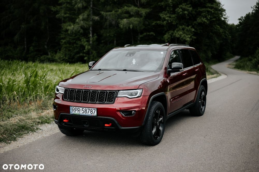 Jeep Grand Cherokee - 1