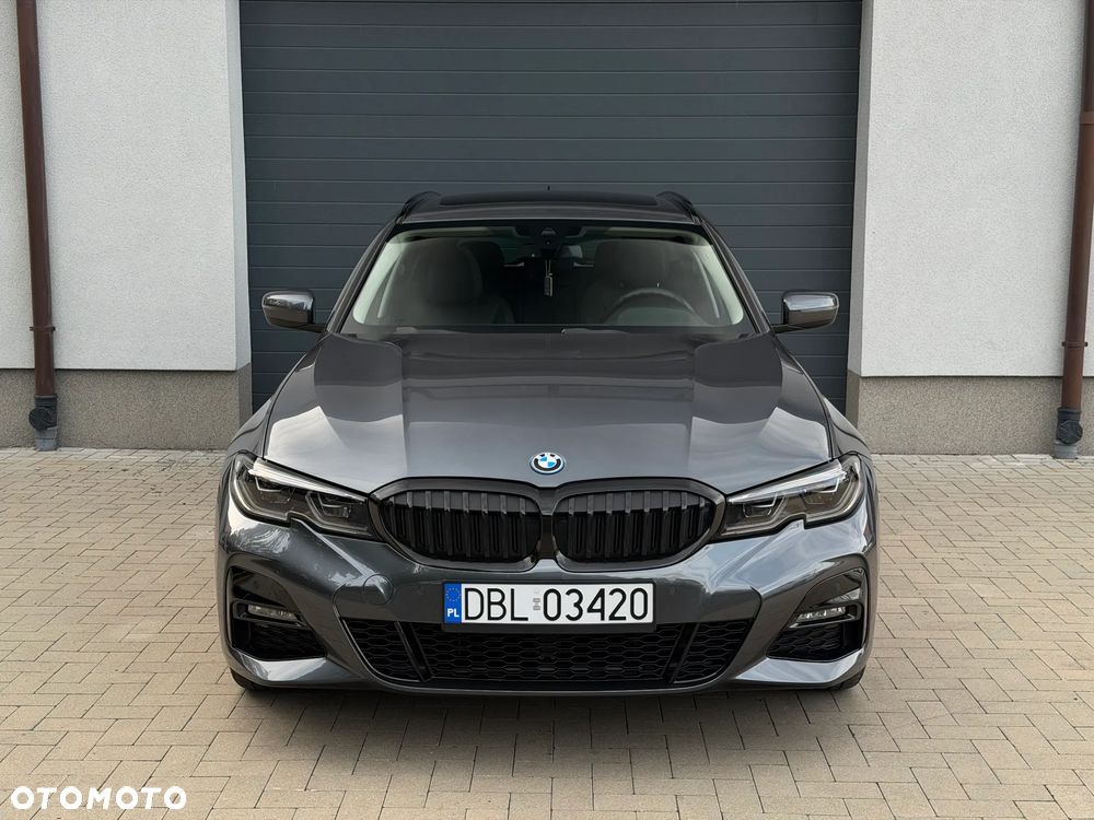 BMW Seria 3 330e xDrive Sport Line - 1